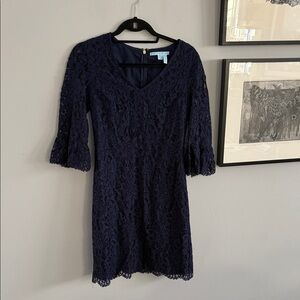 Draper James Bell Sleeve Lace Dress in Nassau Navy, Size 4